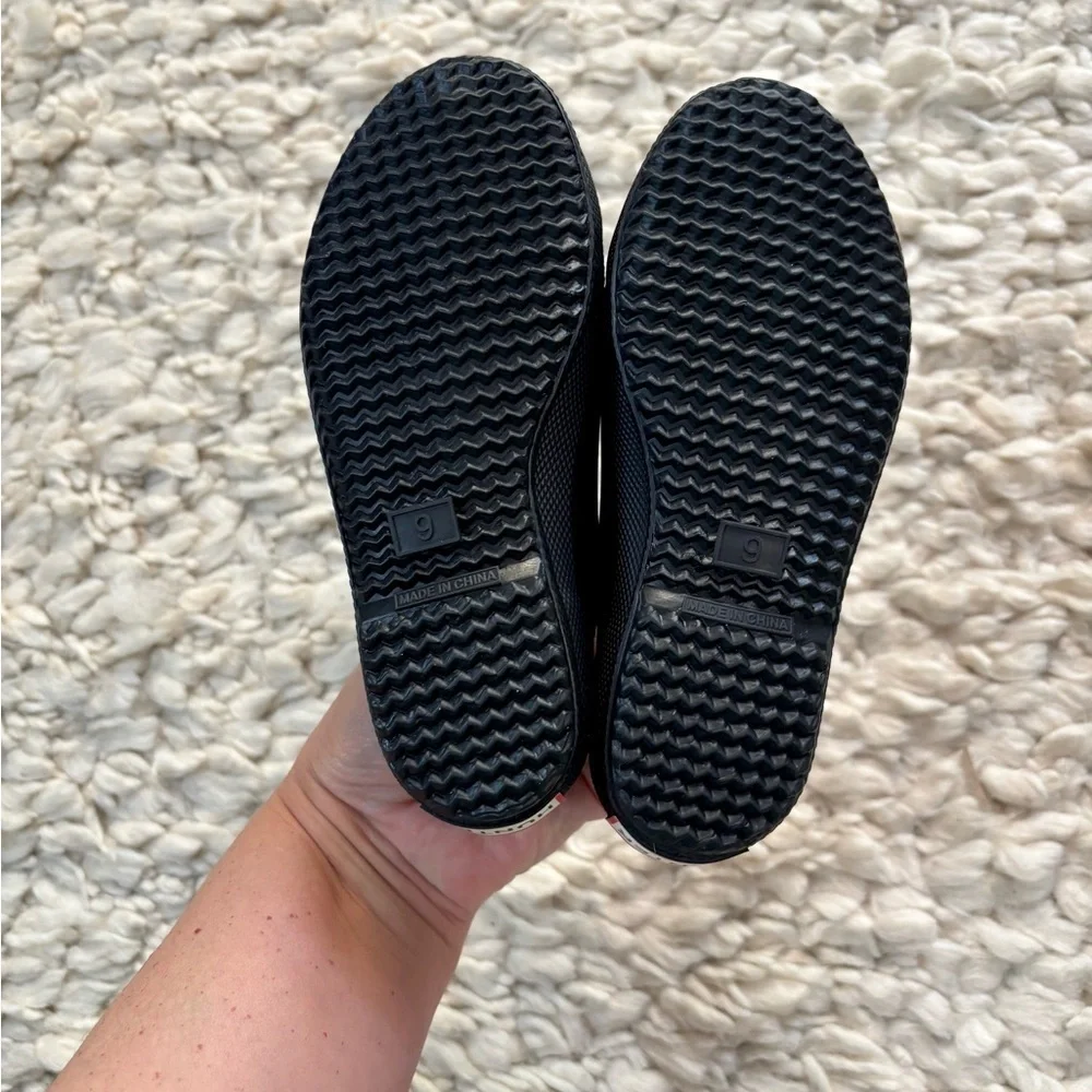Hunter Kids Black Slip-On Shoes